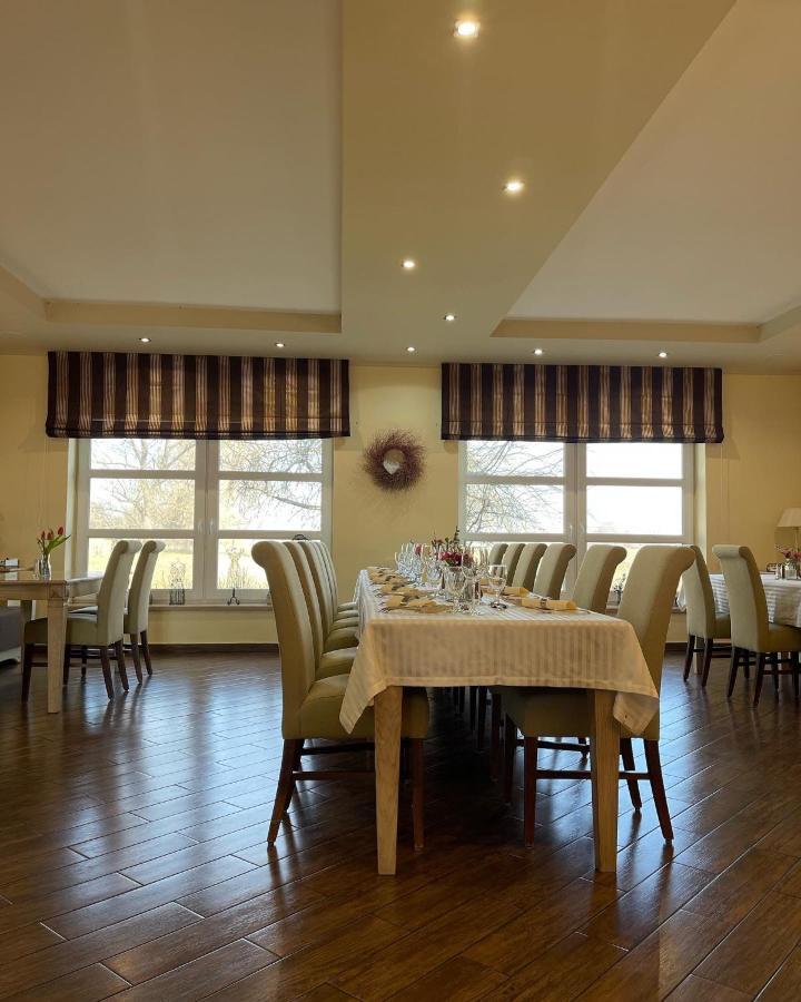 Diva Kacica Restaurant & Pansion Hotel Komárno Екстериор снимка